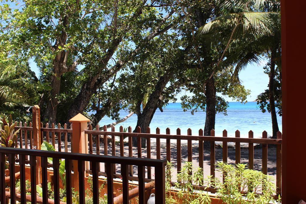 Green Blue Beach House Baie Lazare  Exterior photo